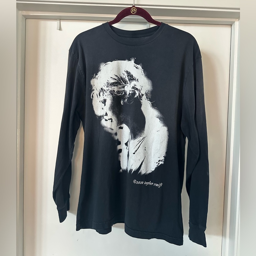 Taylor Swift folklore album long sleeved t-shirt - Size L